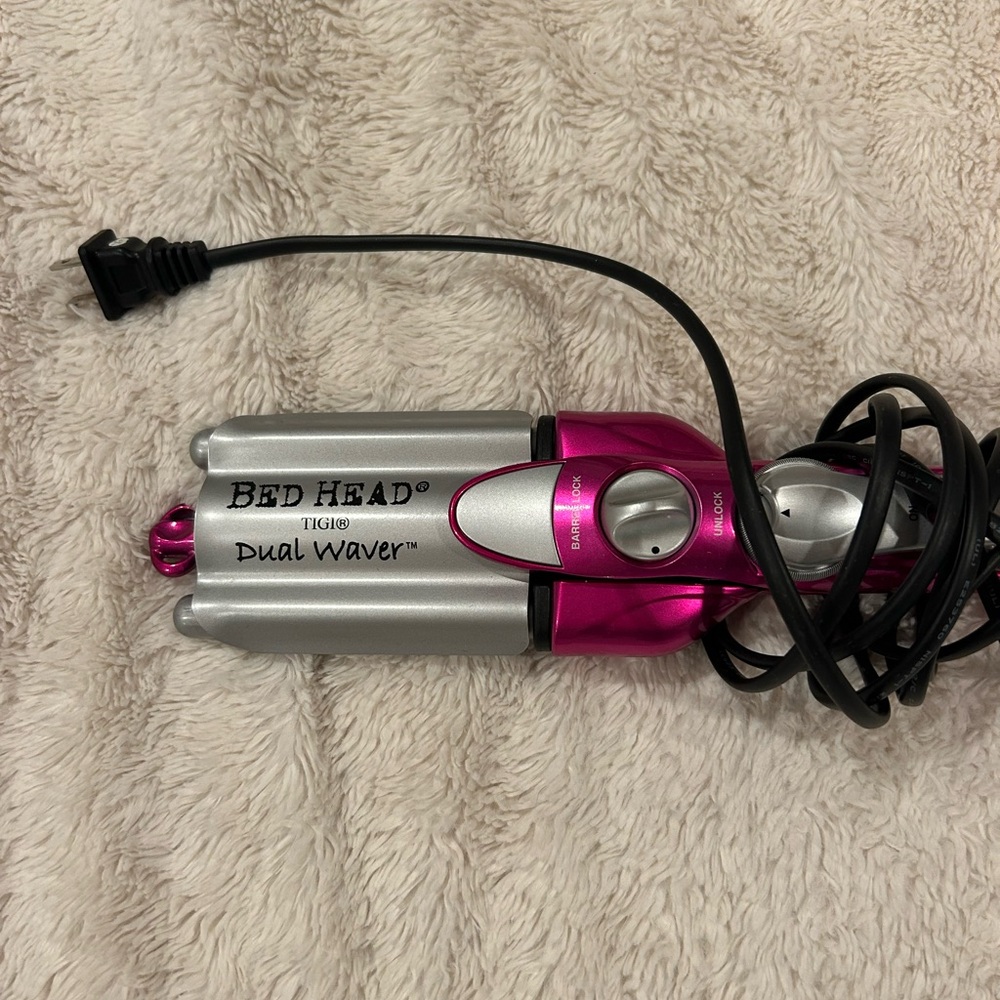 TIGI Bed Head Dual Waver - Silver and Pink